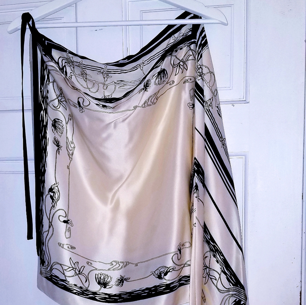 AUTHENTIC HERMES SILK SHOULDER TIE BLOUSE